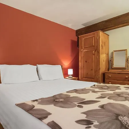 The Coppermines Mountain - Carpenters, Millrace, Pelton Wheel, Sleeps 14 *